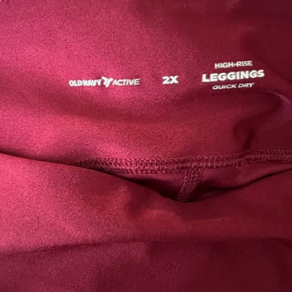 Old Navy Active 2X Red Light Compression Shine Workout Leggings - Picture 6 of 10